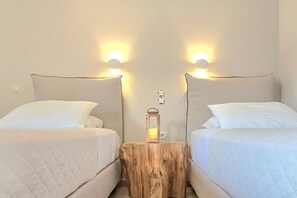 1 chambre, fer et planche à repasser, lit parapluie, draps fournis