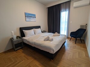 Bügeleisen/Bügelbrett, Reisekinderbett, kostenloses WLAN, Bettwäsche