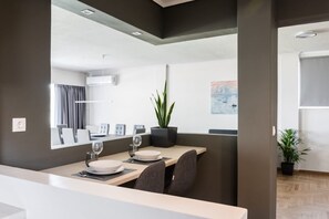 Dining - Spacious and sunlit seaside flat (Alimos)