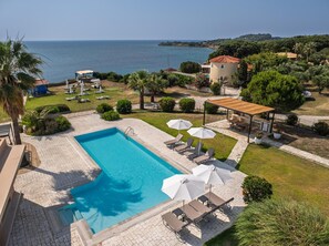 Pool - Villa Ismini Periyali (Zakynthos)