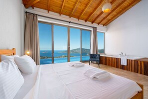3 bedrooms, iron/ironing board, travel cot, bed sheets - Akasya Dio in Kalkan Belediyesi (Kalkan Belediyesi)