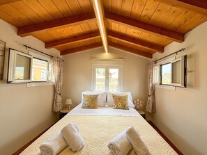 1 bedroom, iron/ironing board, free WiFi, bed sheets - Vilia Port House- Corfu Centre (Kerkira)