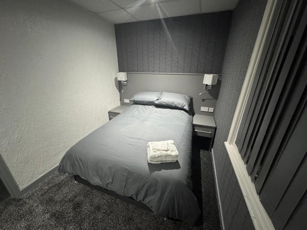 Desk, laptop workspace, free WiFi