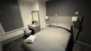 Quarto casal, vista para o mar | Escrivaninha, espaço de trabalho para notebook, Wi-Fi de cortesia