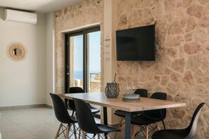 Dining - Petradi Villa Skala III (Kefallonia)