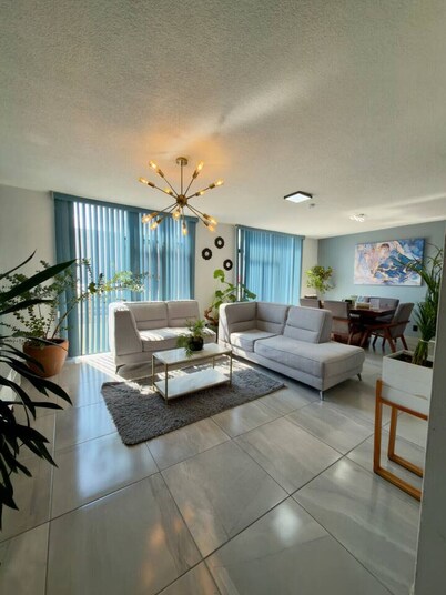 AR Suites 3: La Calzada