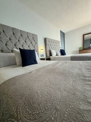 Desk, iron/ironing board, WiFi, bed sheets