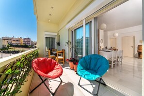 Outdoor dining - Marele Apartment by Cretan Houses (Iraklio)