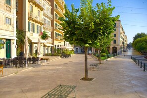 Outdoor dining - Suite Semiramis in Corfu (Corfu)