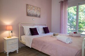 2 bedrooms, iron/ironing board, travel cot, free WiFi - Filerimos City Center Apt in Ialysos Rhodes (Ialysos)