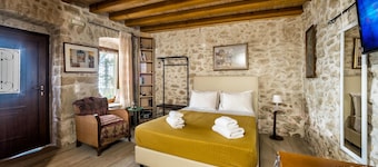 Guest  House Aphrodite ground