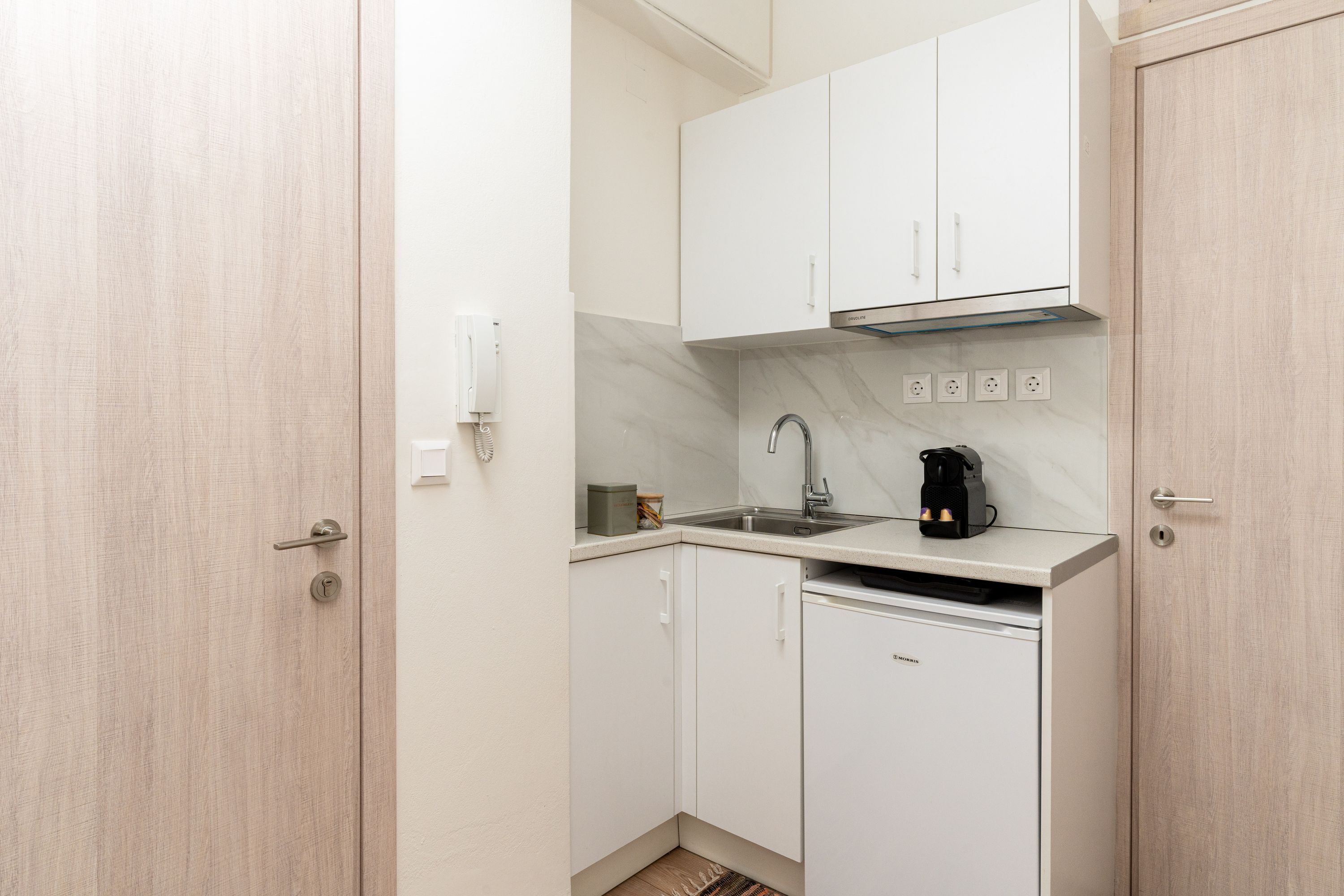 Fridge, microwave, coffee/tea maker, toaster