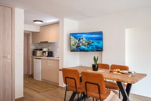 Dining - Filotimo Apartment by Senaon Urban Living (Iraklio)