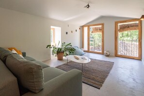 Unclassified image, 2 of 17, button - Vrbo Property (Saint-Jean-du-Gard)