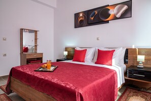 2 habitaciones, tabla de planchar con plancha y cuna de viaje 