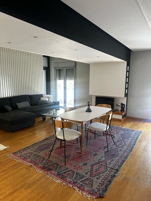 Dining - Spacious stylish flat at acropolis area! (Athina)