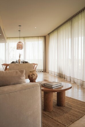 TV - Beautiful 3 BD AP, private pool, AC, jungle view! (Tulum)