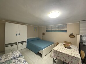 1 bedroom - Studio Apartment for 3 Guests – Ref. Marea-Rif. Marea (San Vincenzo)