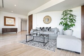 Living area - Lavish 3 BD Apartment with Private Pool (Tulum)