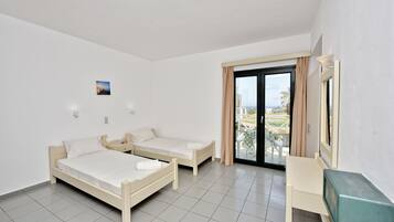 1 bedroom, WiFi (free), bed sheets