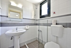 Shower, hair dryer, towels - Milos Apartments for 2 (Malia)