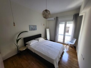2 habitaciones, escritorio, tabla de planchar con plancha y wifi gratis 