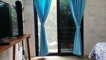 1 chambre, fer et planche Ă repasser, Wi-Fi, draps fournis