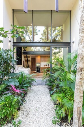 Exterior - Bright Loft with Pool View, Wi-Fi and AC (Tulum)