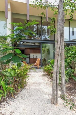 Property grounds - Astonishing Loft with gym, cowork and pool access (Tulum)