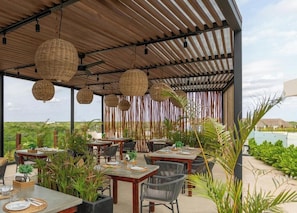 Outdoor dining - Best Summer! Studio with pools and gym! (Tulum)