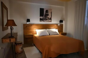1 chambre, fer et planche à repasser, Wi-Fi gratuit, draps fournis