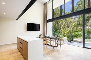 Dining - Stylish Ground-Floor Loft. Private Pool, WiFi, A/C (Tulum)