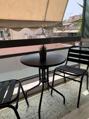 Outdoor dining - Athenian Stay Trikoupi #1 Apartment (Athina)