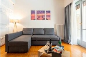 TV - Athenian Stay Trikoupi #2 Apartment (Athina)