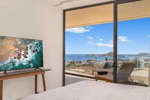 3 bedrooms, WiFi, bed sheets - Brand new 3 bd ap with ocean view! (Cabo San Lucas)