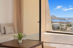 TV - Brand new 3 bd ap with ocean view! (Cabo San Lucas)