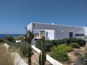 Exterior - Seaside Villa- Island Living Paros- (Parasporos)
