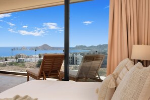 3 bedrooms, WiFi, bed sheets - BR Oceanview Retreat • Pool • Gym • Parking (Cabo San Lucas)