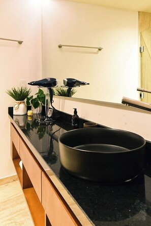 Bathroom - Luxury Studio near Tulum beach, fast WI-FI and AC! (Tulum)