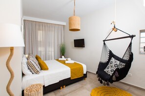 2 bedrooms, iron/ironing board, travel cot, free WiFi - Ekaterini Luxury House (Lefkogeia)