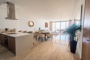 Dining - Los Cabos. 3 Bedroom Apartment 6 guests (Cabo San Lucas)