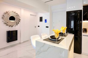Dining - Kallimarmaro  M&M Smart suite by SuperHost Hub (Athina)