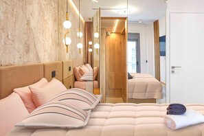 Desk, iron/ironing board, free WiFi, bed sheets - Kallimarmaro  M&M Smart suite by SuperHost Hub (Athina)