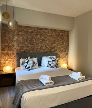 1 chambre, fer et planche à repasser, Wi-Fi gratuit, draps fournis