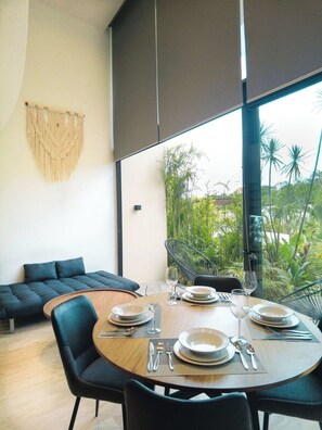 Dining - Stylish Loft with direct access to Pool and Gym! (Tulum)