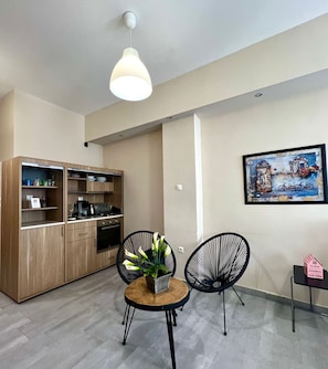Interior - Monastiraki 103 @SuperHost Hub (Athina)