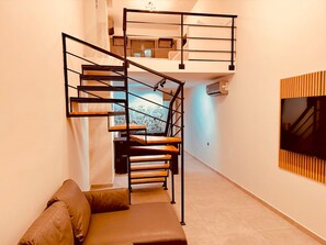 TV, offices - Loft  Athens 1 - 55m2 (Μενεμένη)