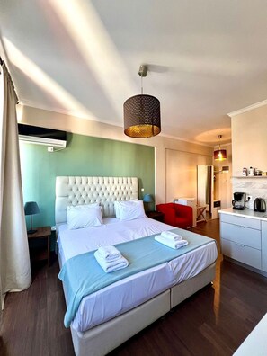 1 bedroom, iron/ironing board, free WiFi, bed sheets - Monastiraki 508 Central Suite (Athina)