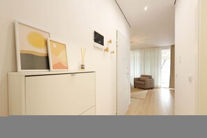 Interior - SanPietro Vacation Apartment 010 (Plazhi San Pietro)