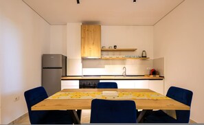 Private kitchen - SanPietro Vacation Apartment 032 (Plazhi San Pietro)
